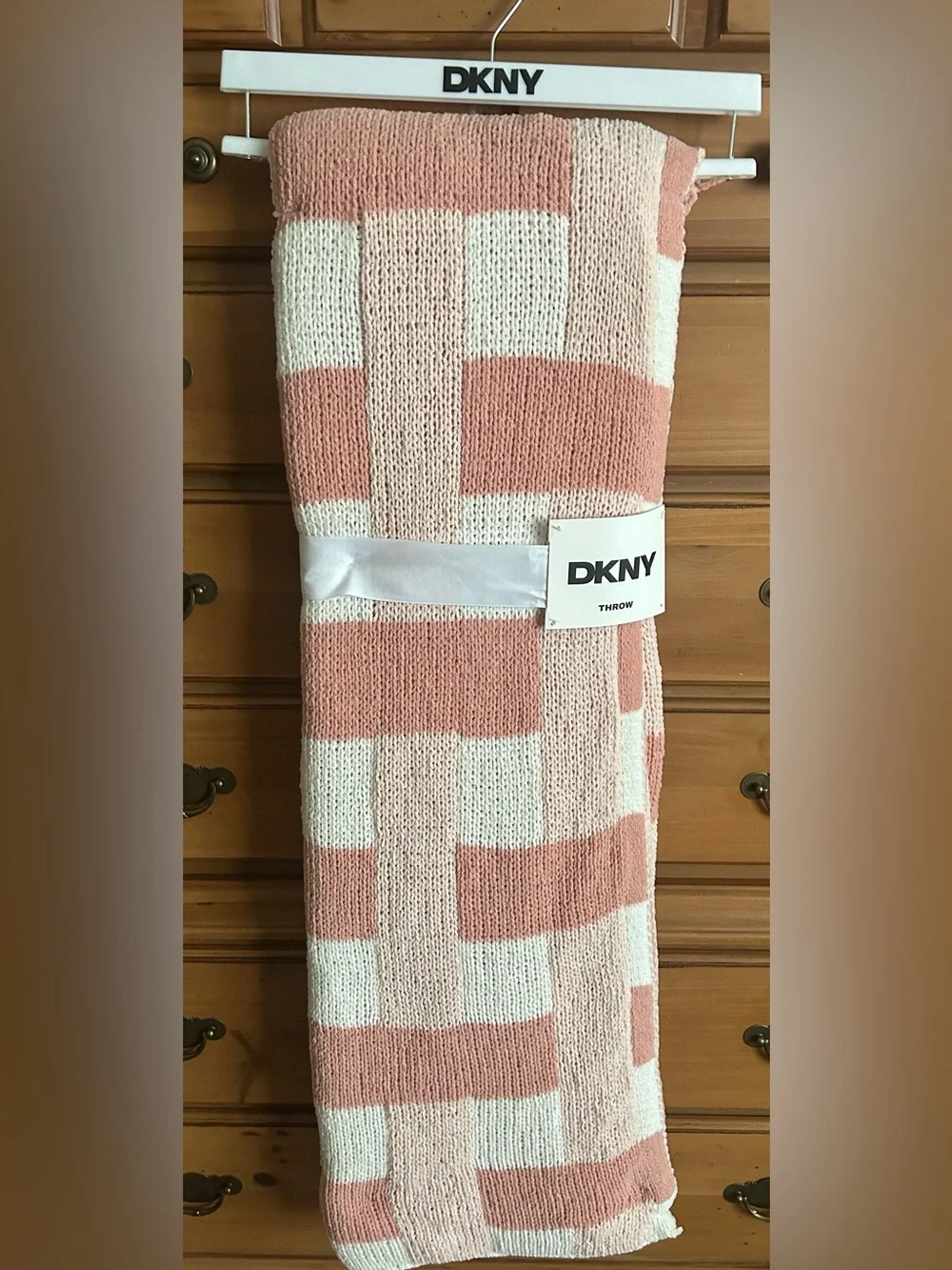 DKNY Pink and Cream Checker Knit Throw Blanket New With Tags